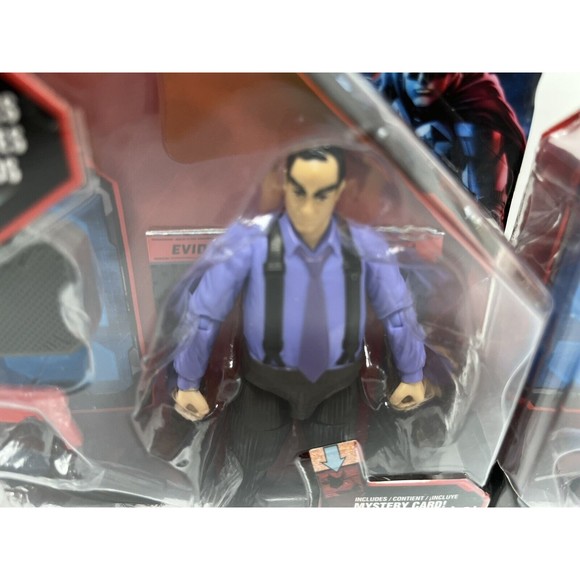Spin Master DC The Batman - Selina Kyle and The Penguin 4" Action Figure - Picture 7 of 12